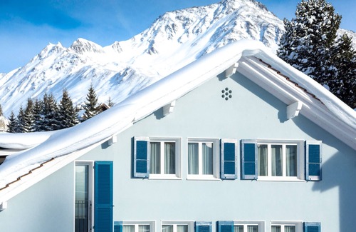 Andermatt Chalet De Esquí | AZUL SUIZO, hermoso chalet en los Alpes para 10 personas