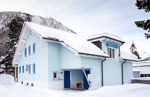 Andermatt Chalet De Esquí | AZUL SUIZO, hermoso chalet en los Alpes para 10 personas