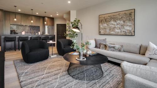 Highlands Townhomes Casa | Chalet Brio