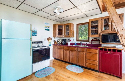 Great Cacapon Casa | Chalet Cabin w Amazing Views, Huge Deck, Fire Pit!