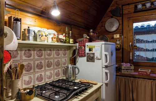 Cutigliano Chalet De Esquí | Chalet 'Casina Di Fata Mirtilla' with Mountain View, Private Terrace and Wi-Fi