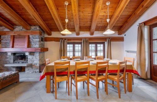 Sampeyre Chalet De Esquí | Chalet Casot Pra La Funt by Interhome