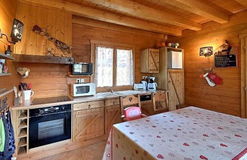 Le Menil Chalet De Esquí | Chalet Charmilles - Chalet vue sur montagne