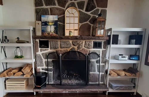 Chute-Saint-Philippe Chalet De Esquí | Chalet Chute-St-Philippe ♥ Waterfront ♥ SPA ♥ Wifi ♥ Pool Table ♥ Fireplaces