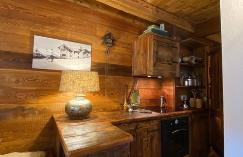Sauze d'Oulx Apartamento | Chalet Clotes para los amantes del esquí y la naturaleza.