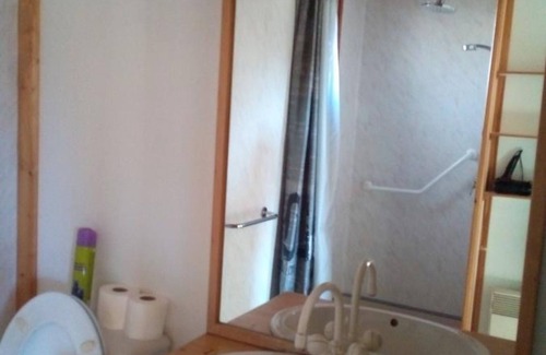 Bourgs-sur-Colagne Chalet De Esquí | CHALET COLAGNE 1/4-Chalet-Baño Privado-Familiar-Vista al Jardín