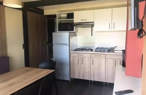 Rosans Chalet De Esquí | Chalet Comfort "Noumea" + CLIM 25m2 - (Modell 2) 2 Schlafzimmer + 12m2 überdachte Terrasse + TV 5 Personen