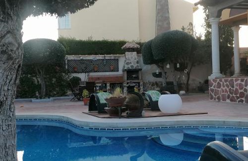 Cobisa Cama Y Desayuno | Chalet con encanto