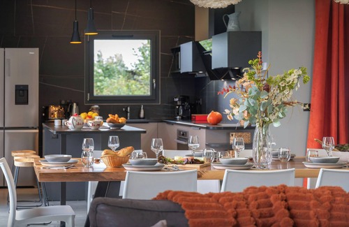Doucy-Combelouviere Chalet De Esquí | Chalet Confidentiel - secluded stay mountain & valley views - OVO Network