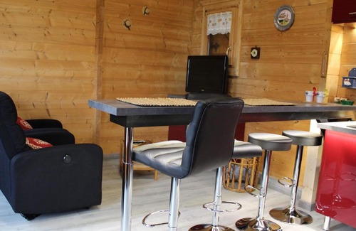 Barbas Casa | Chalet cosy avec jardin, parking et recharge VE aux portes des Vosges - FR-1-584-16