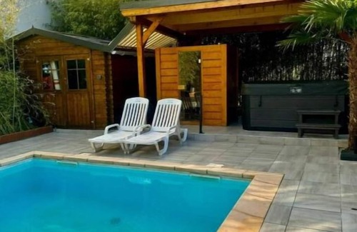 Meyzieu Centre Apartamento | Chalet Cosy