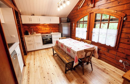 Saint-Crepin Chalet De Esquí | Chalet Cozy et son Jardin Arboré de 1000 m2