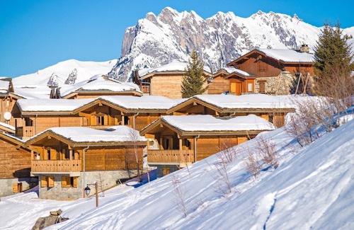 Valmeinier Chalet De Esquí | Chalet cozy près des pistes | accès piscine + spa!