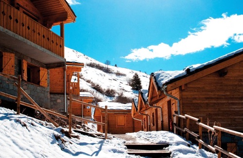 Valmeinier Chalet De Esquí | Chalet cozy près des pistes | accès piscine + spa!