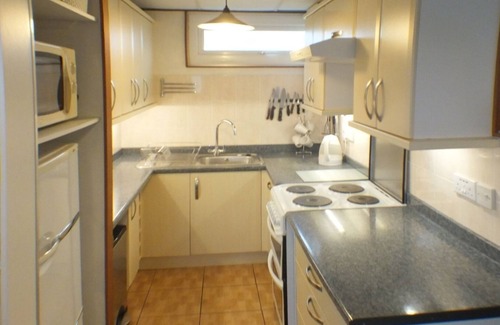 Haverfordwest Chalet De Esquí | Chalet Cwtch, una acogedora casa de vacaciones de 5 camas en Roch, Pembrokeshire