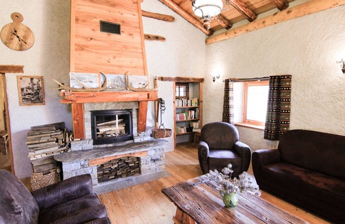Lanslebourg-Mont-Cenis Chalet De Esquí | Chalet D'alpage à 2000 Mètres D'altitude L'été au lac du Mont-cenis en Savoie