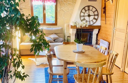 Saint-Genes-Champespe Chalet De Esquí | Chalet des marmottes in Sancy near the ski slopes. 1000m of land