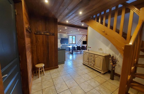 Le Menil Chalet De Esquí | Casa de montaña (madera / piedra) - Le menil