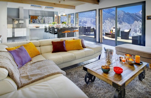 Thones Chalet De Esquí | 5 estrellas, jacuzzi exterior, gran terraza, cerca del pueblo - OVO Network