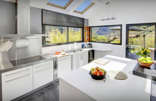 Thones Chalet De Esquí | 5 estrellas, jacuzzi exterior, gran terraza, cerca del pueblo - OVO Network