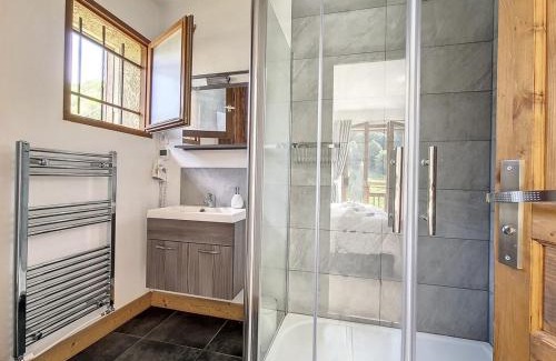 Le Bettaix Chalet De Esquí | Chalet de standing spacieux avec terrasse et babyfoot - FR-1-344-1186