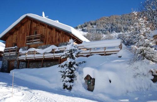 Le Bettaix Chalet De Esquí | Chalet de standing spacieux avec terrasse et babyfoot - FR-1-344-1186