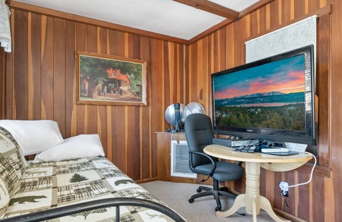 Big Bear Lake Chalet De Esquí | Chalet Des Ours -comfortable And Spacious Home With Wifi! Close To Everything! 2 Bedroom Chalet