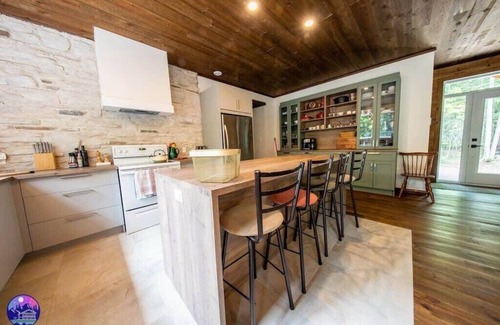 Mansonville Chalet De Esquí | Chalet Deschamps | spa | dog friendly