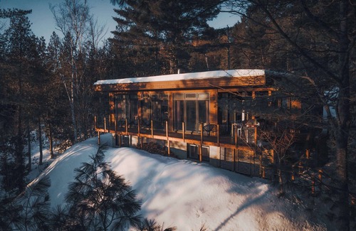 Chertsey Chalet De Esquí | Chalet DesignPur on the Clermoustier Lake