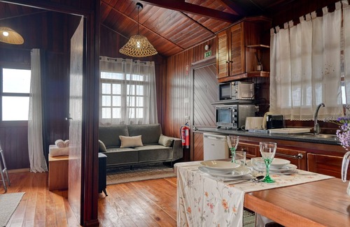 Ponta do Sol Chalet De Esquí | Chalet do Relógio d’Água, a Home in Madeira