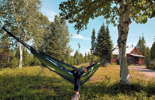 Les Eboulements Cabina | Chalet du cratère de Charlevoix en pleine forêt