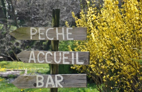 Payzac Chalet De Esquí | Chalet 'Du Moulin Du Châtain 2' con piscina compartida, terraza privada y jardín compartido