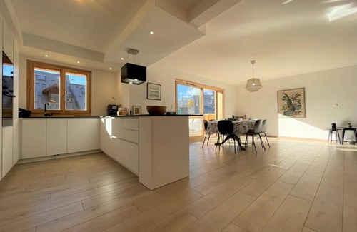 Puy-Saint-Pierre Chalet De Esquí | Chalet Dupleix 4 pièces, 6-8 pers. à Puy St Pierre - Lumineux, équipé, calme avec terrasse et garage privé - FR-1-330C-136