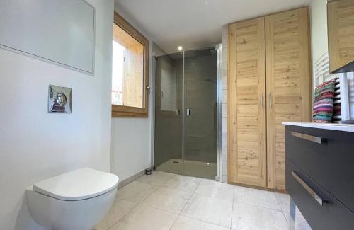 Puy-Saint-Pierre Chalet De Esquí | Chalet Dupleix 4 pièces, 6-8 pers. à Puy St Pierre - Lumineux, équipé, calme avec terrasse et garage privé - FR-1-330C-136