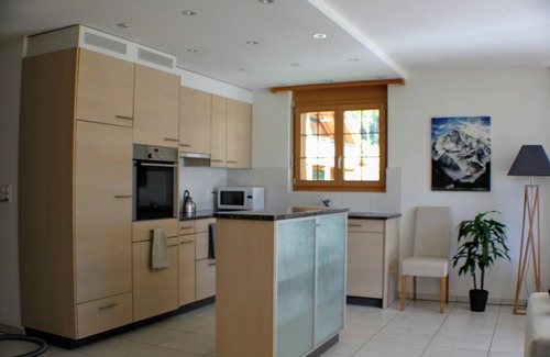 Lauterbrunnen Apartamento | Chalet Edelweiss: lujo espacioso, impresionantes vistas