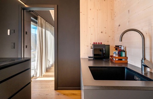 Nova Ponente Chalet De Esquí | Chalet 'Einheit B' with Mountain View, Private Terrace and Wi-Fi