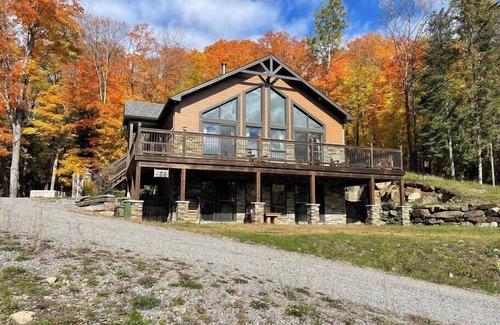 La Minerve Casa | Chalet El Dorado: Lake House near Mont-Tremblant