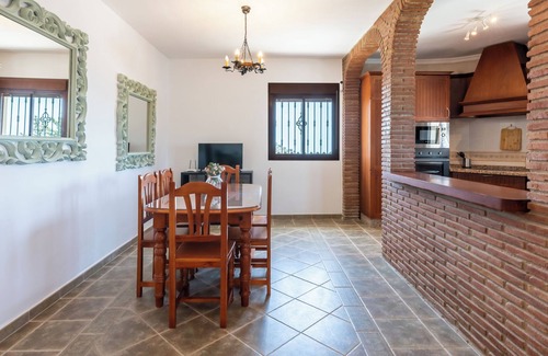Sayalonga Chalet De Esquí | Chalet Encantador en Corumbela con Piscina y Barbacoa