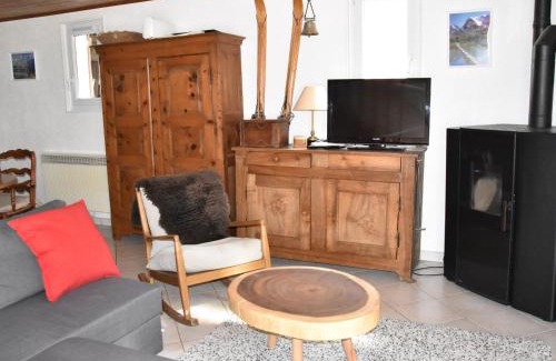 Pralognan-la-Vanoise Chalet De Esquí | Chalet ensoleillé 3 pièces, 6 pers, jardinet, proche commerces et téléphérique, Pralognan-la-Vanoise. - FR-1-464-8