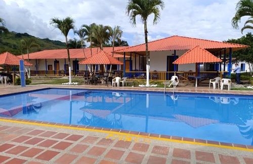 Cartago Casa | Chalet-Finca Hotel Loma Bonita