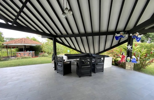 Montenegro Chalet De Esquí | Chalet - Finca Montesoro