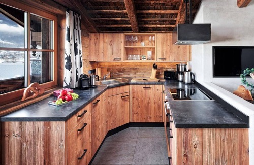 Hundsdorfl Apartamento | Chalet for 6-9 people (3 bedrooms, 3 bathrooms) - Almdorf Flachau and Promi Alm