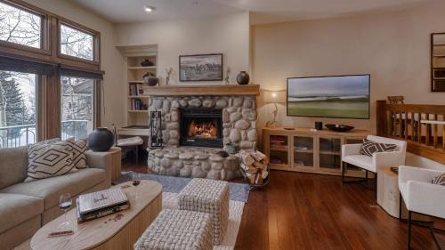 Highlands Townhomes Casa | Chalet Fortessa