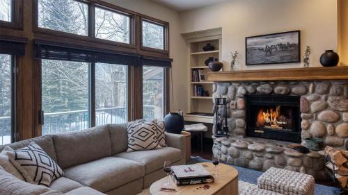 Highlands Townhomes Casa | Chalet Fortessa