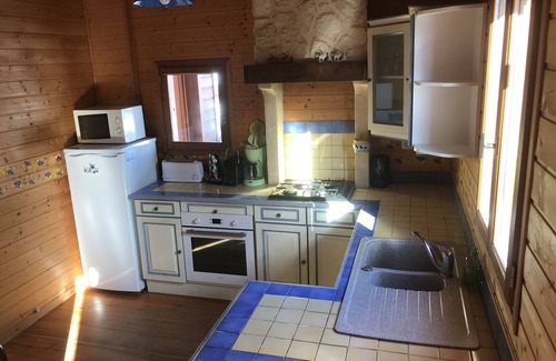 Besse-et-Saint-Anastaise Chalet De Esquí | CHALET AL LADO DE LA COLINA EN BESSE Promo S37 del 7 al 13/09