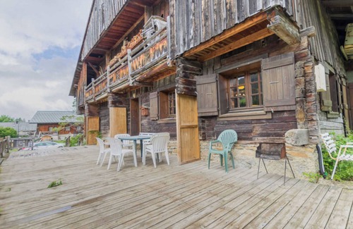 Notre-Dame-de-Bellecombe Chalet De Esquí | Chalet 'Le Planay' con vistas a la montaña, terraza privada y Wi-Fi