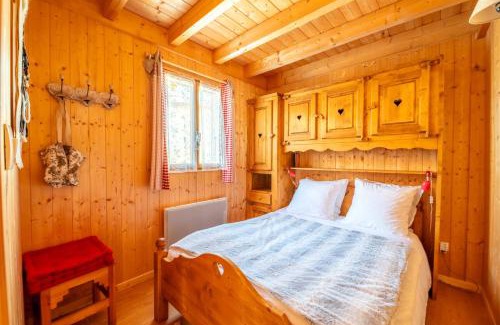 Saint-Laurent-en-Grandvaux Casa | Chalet L’Embellie - Chalet avec piscine partagée