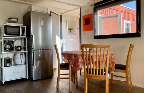 Anjum Casa | Chalet Gaby con sauna, muelle privado y canoas en Lauwersmeer