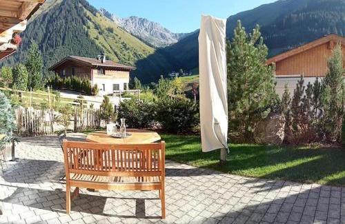 Berwang Apartamento | Chalet GAIA im Bergdorf Berwang