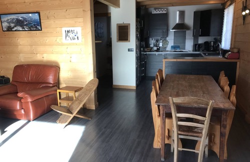 Saint-Andre-d'Embrun Chalet De Esquí | Chalet Gîte de France, sleeps 6, with large panoramic terrace.
